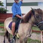 Stickan åker utför